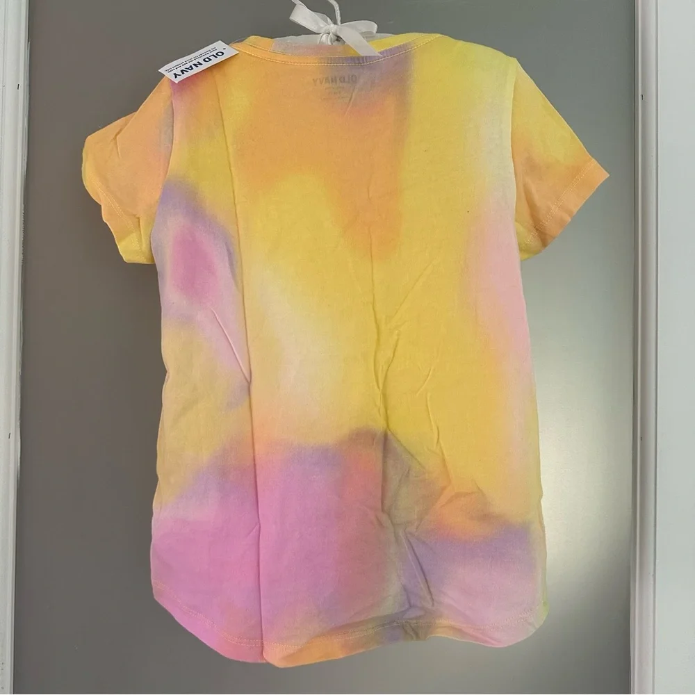 NWT Old Navy Tie-Dyed t-shirt child small 6/7